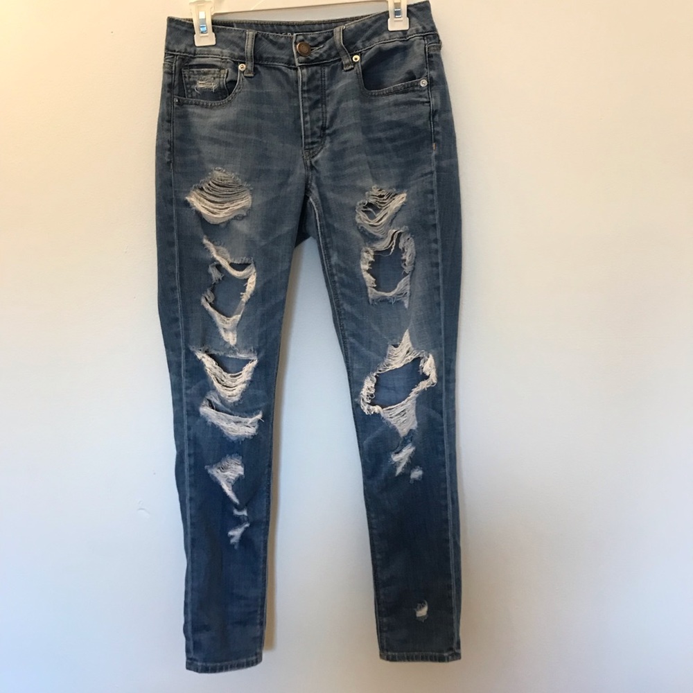 American Eagle tomgirl jeans